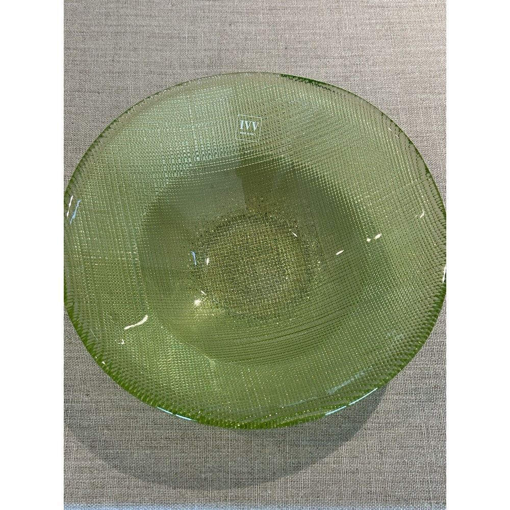IVV Italy 7.50 INCH Glass Cross-Hatch Design BOWL MADE IN ITALY Green